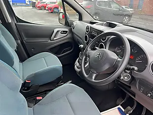 Used 2017 Citroen Berlingo Feel Multispace Grey - Interior and Exterior details 12