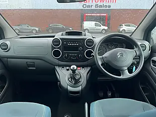 Used 2017 Citroen Berlingo Feel Multispace Grey - Interior and Exterior details 14