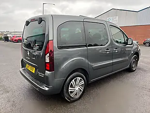 Used 2017 Citroen Berlingo Feel Multispace Grey - Interior and Exterior details 3