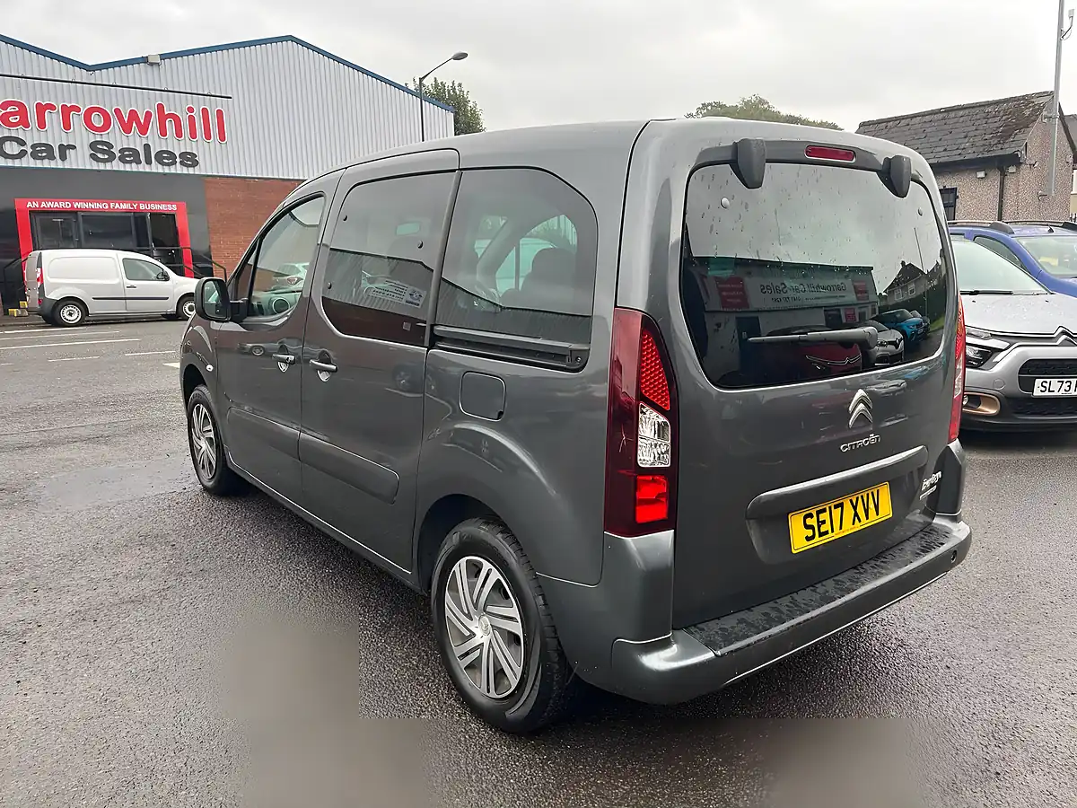Used 2017 Citroen Berlingo Feel Multispace Grey - Interior and Exterior details 5