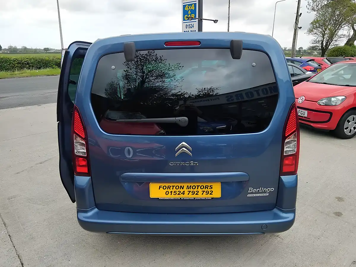Used 2017 Citroen Berlingo Multispace Feel Blue - Interior and Exterior details 11