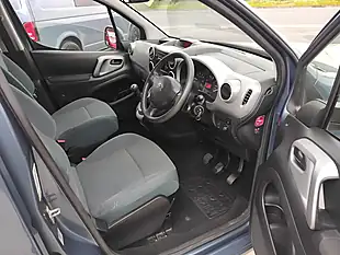 Used 2017 Citroen Berlingo Multispace Feel Blue - Interior and Exterior details 14