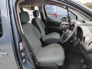 Used 2017 Citroen Berlingo Multispace Feel Blue - Interior and Exterior details 15