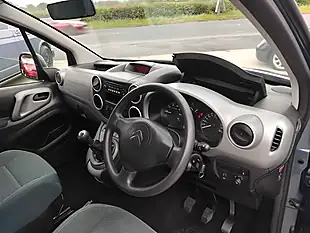 Used 2017 Citroen Berlingo Multispace Feel Blue - Interior and Exterior details 16