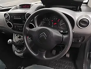 Used 2017 Citroen Berlingo Multispace Feel Blue - Interior and Exterior details 18