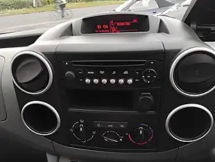 Used 2017 Citroen Berlingo Multispace Feel Blue - Interior and Exterior details 20