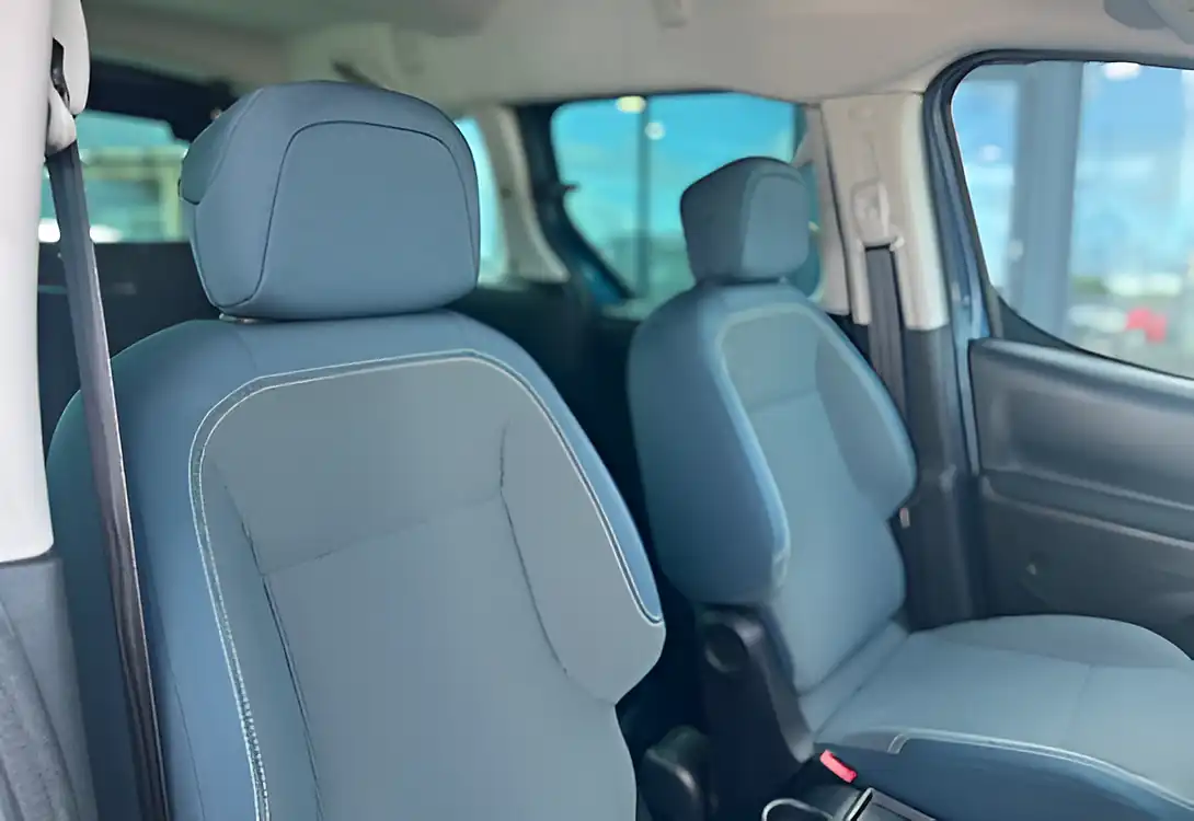 Used 2017 Citroen Berlingo Multispace Feel Blue - Interior and Exterior details 16