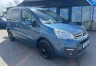 Used 2017 Citroen Berlingo Multispace Feel Blue - Interior and Exterior details 5