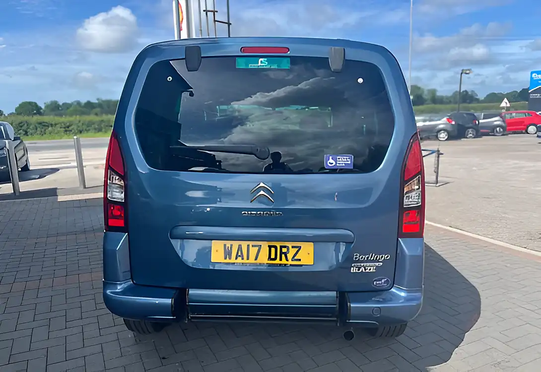 Used 2017 Citroen Berlingo Multispace Feel Blue - Interior and Exterior details 8