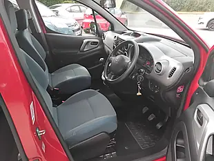 Used 2017 Citroen Berlingo Multispace Feel Red - Interior and Exterior details 11