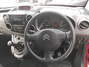 Used 2017 Citroen Berlingo Multispace Feel Red - Interior and Exterior details 12