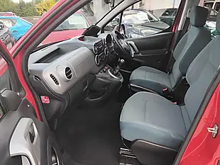 Used 2017 Citroen Berlingo Multispace Feel Red - Interior and Exterior details 14
