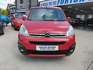 Used 2017 Citroen Berlingo Multispace Feel Red - Interior and Exterior details 3