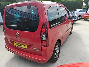 Used 2017 Citroen Berlingo Multispace Feel Red - Interior and Exterior details 8