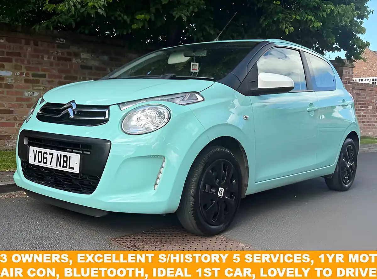 Used 2017 Citroen C1 Feel Edition Green - Front View