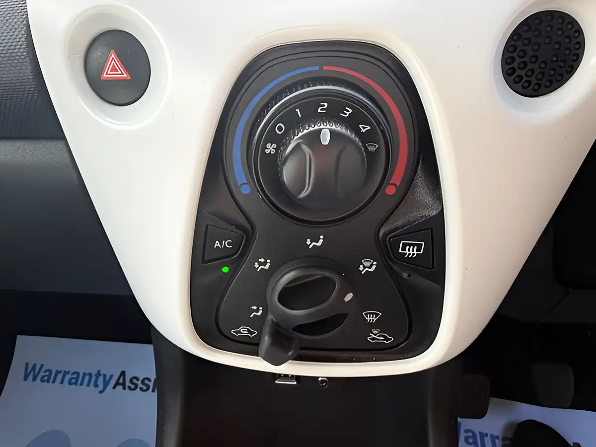 Used 2017 Citroen C1 Feel Edition Green - Interior and Exterior details 14