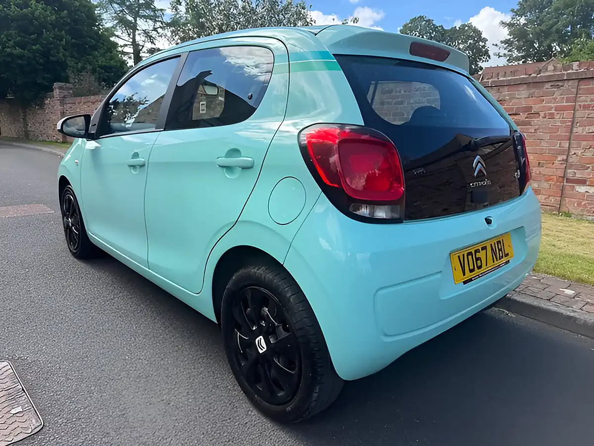 Used 2017 Citroen C1 Feel Edition Green - Interior and Exterior details 5