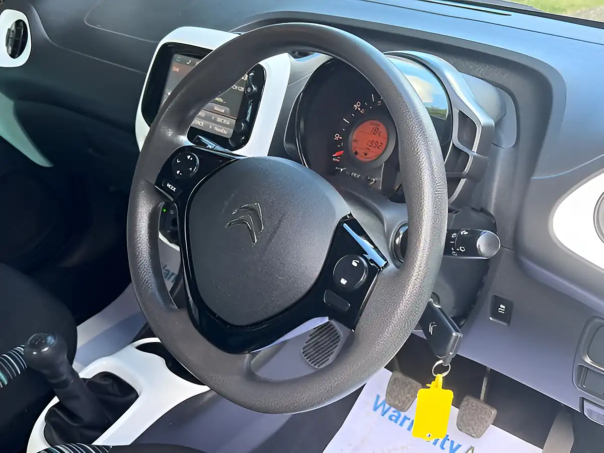 Used 2017 Citroen C1 Feel Edition Green - Interior and Exterior details 6