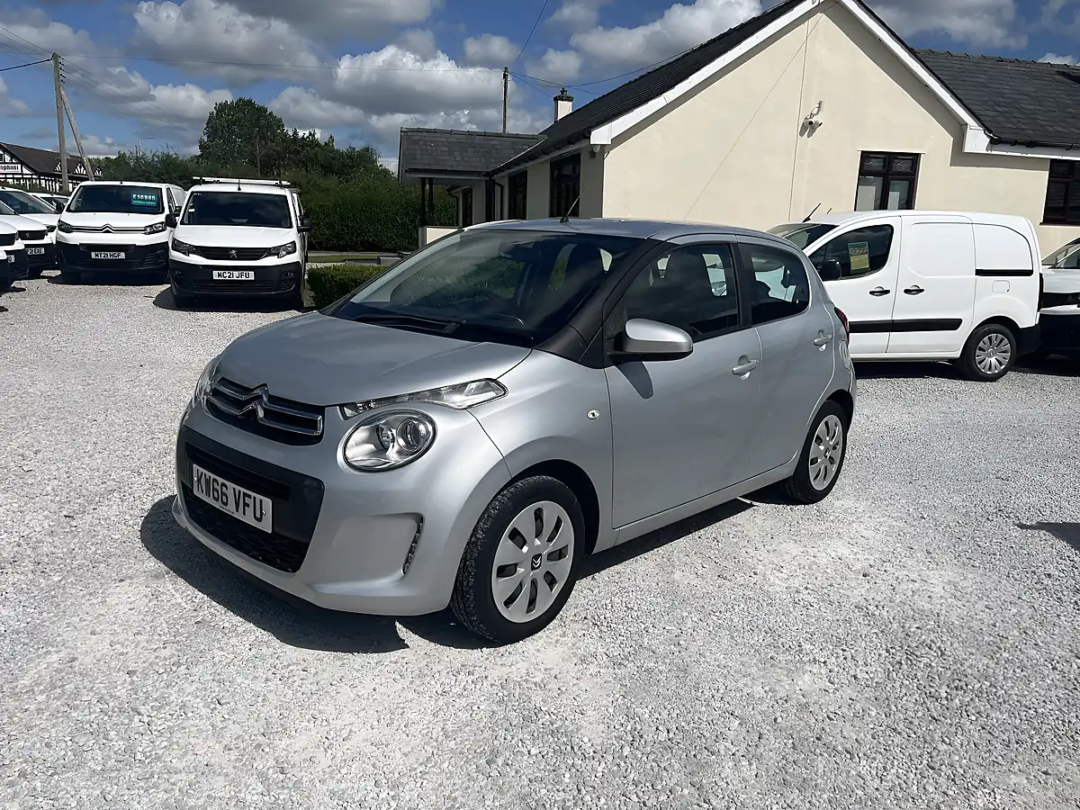 Used 2017 Citroen C1 Feel Grey - Interior and Exterior details 3