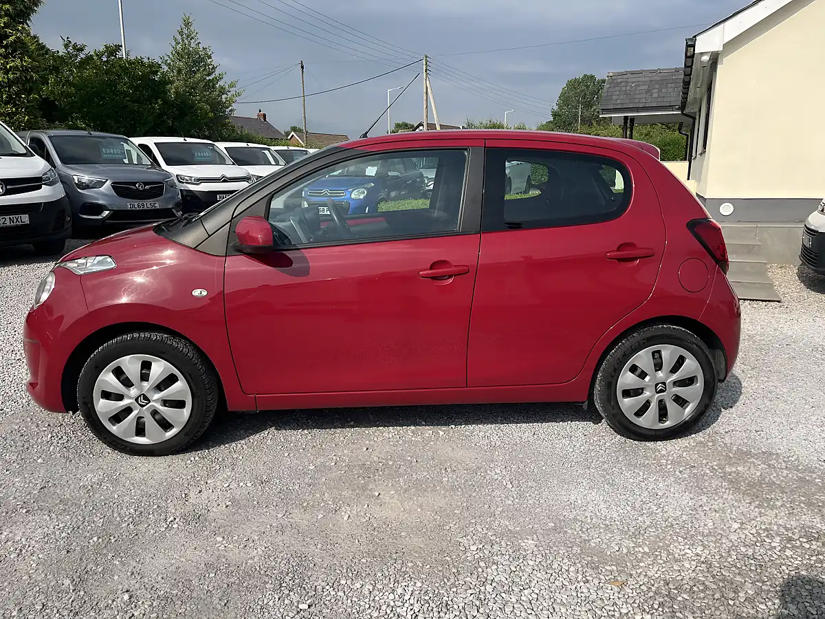 Used 2017 Citroen C1 Feel Red - Interior and Exterior details 5