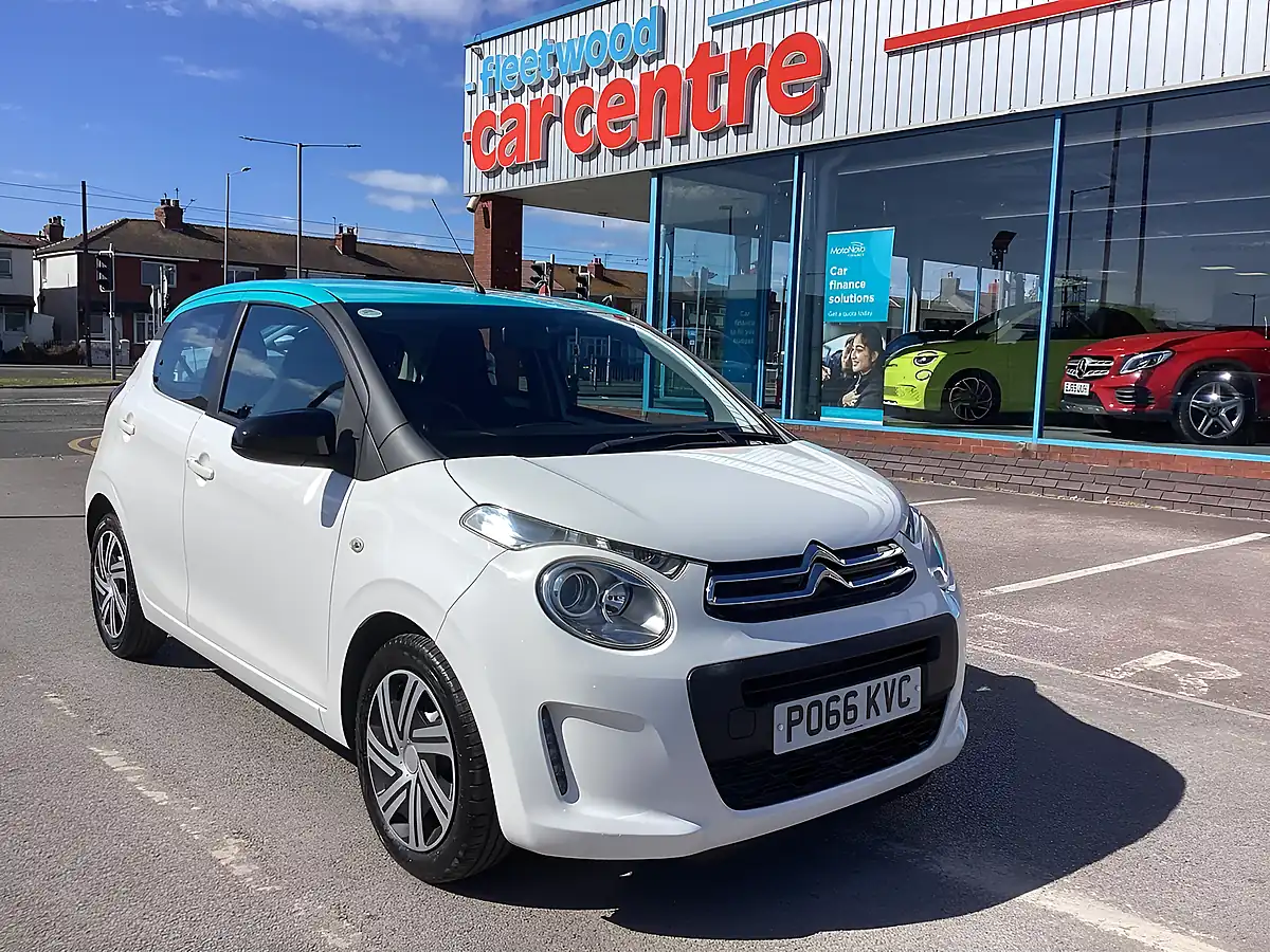 Used 2017 Citroen C1 Feel White - Front View