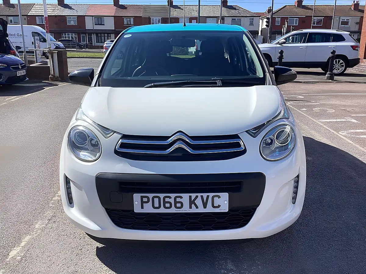 Used 2017 Citroen C1 Feel White - Interior and Exterior details 8