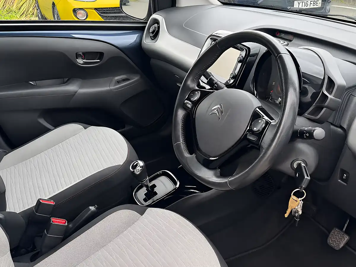Used 2017 Citroen C1 Flair Blue - Interior and Exterior details 9