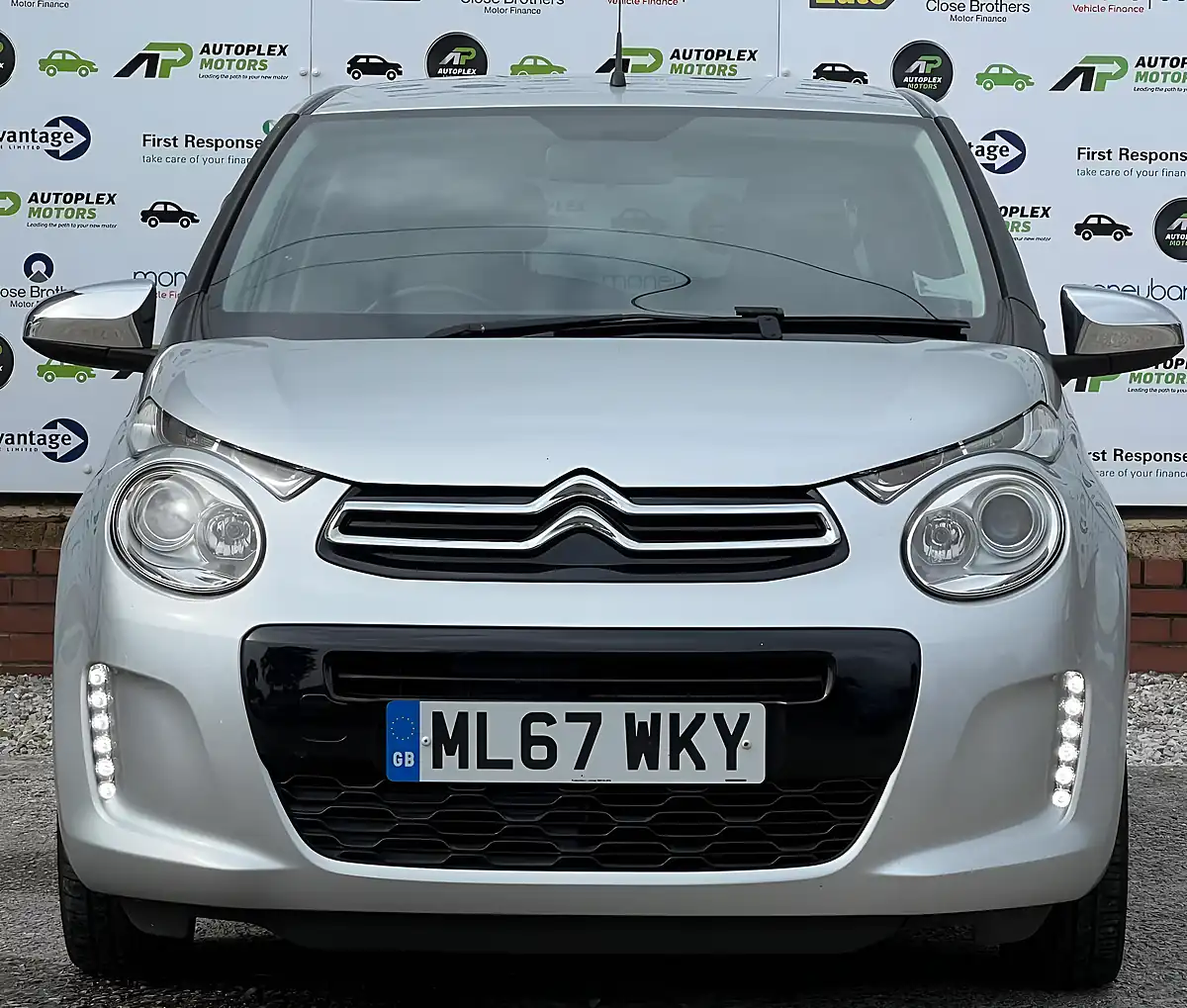 Used 2017 Citroen C1 Flair Grey - Interior and Exterior details 5