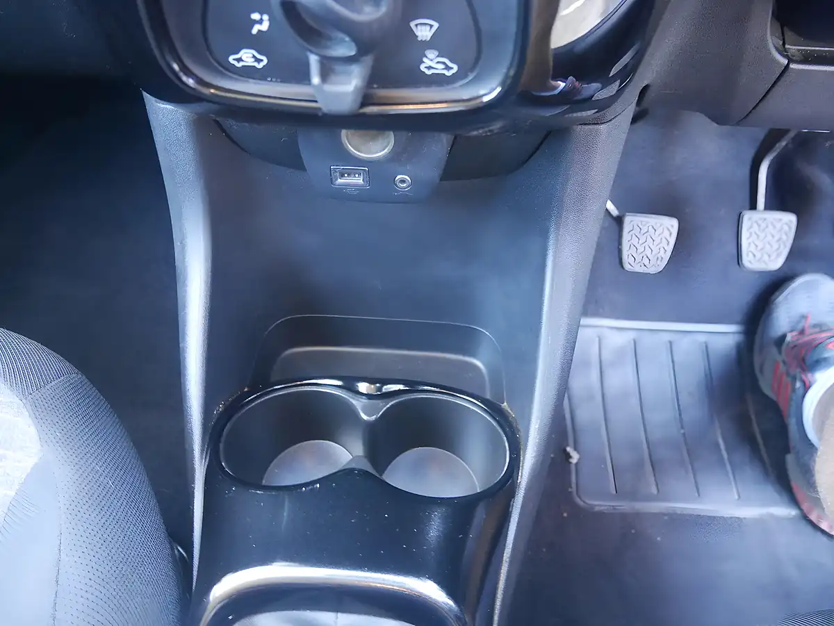 Used 2017 Citroen C1 Flair Pure Silver - Interior and Exterior details 15