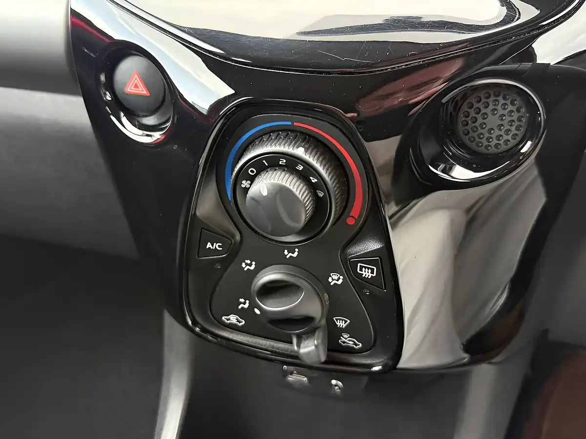Used 2017 Citroen C1 Flair Red - Interior and Exterior details 14