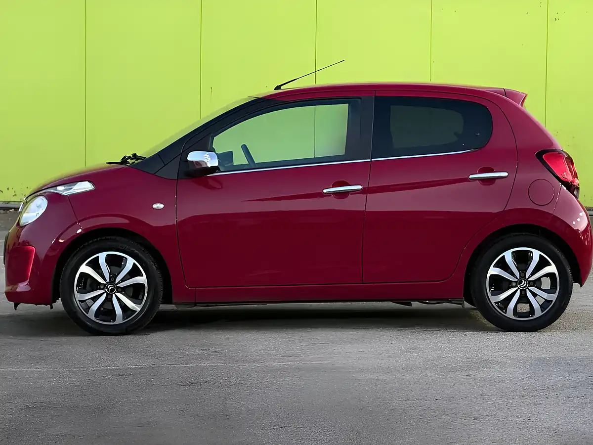 Used 2017 Citroen C1 Flair Red - Interior and Exterior details 8
