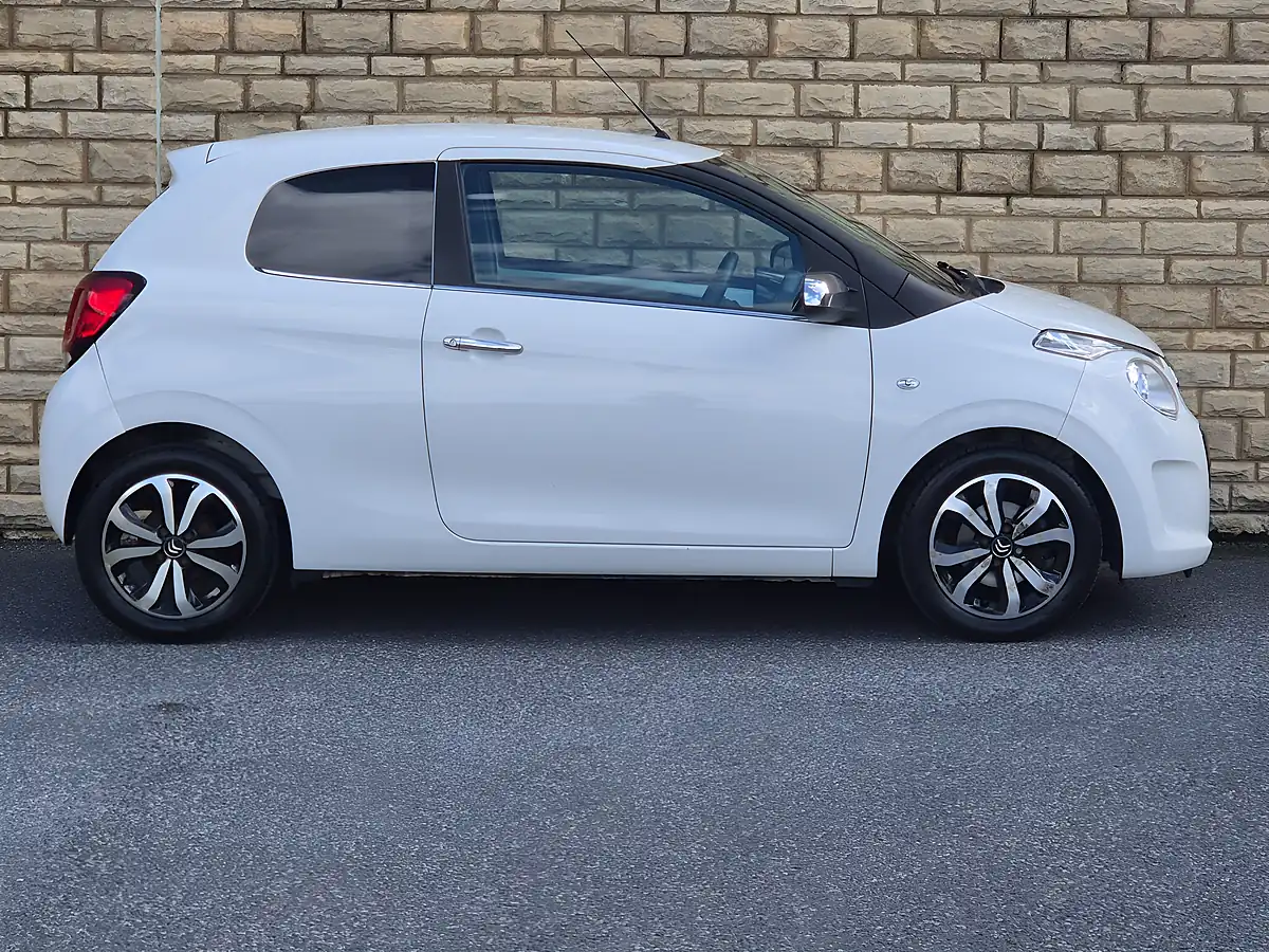 Used 2017 Citroen C1 Flair White - Interior and Exterior details 12
