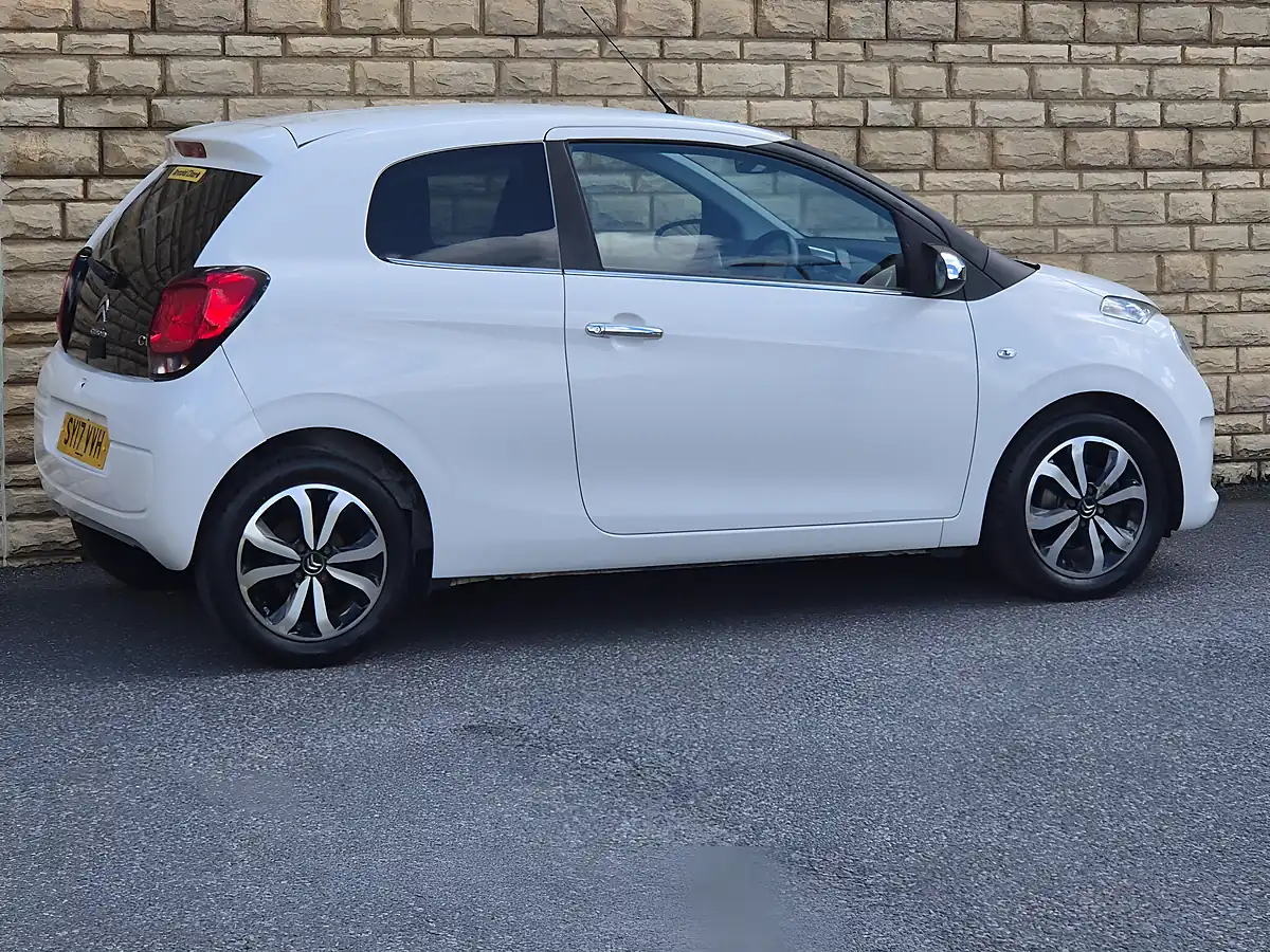 Used 2017 Citroen C1 Flair White - Interior and Exterior details 13