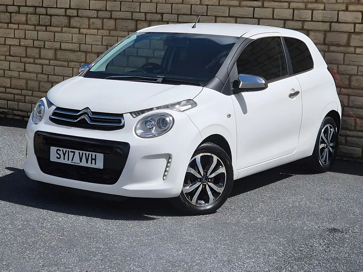Used 2017 Citroen C1 Flair White - Interior and Exterior details 3