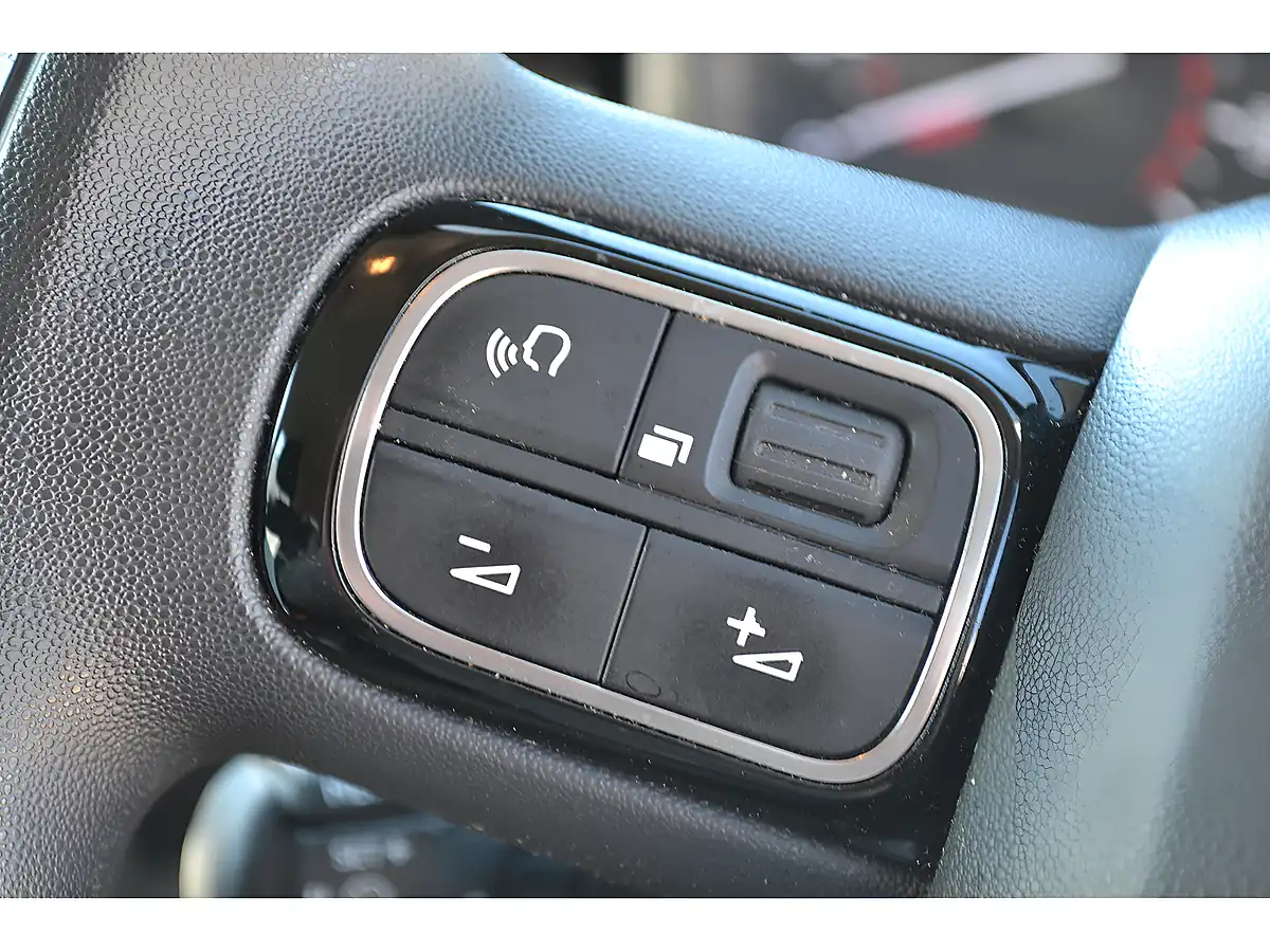 Used 2017 Citroen C3 Feel Orange - Interior and Exterior details 19