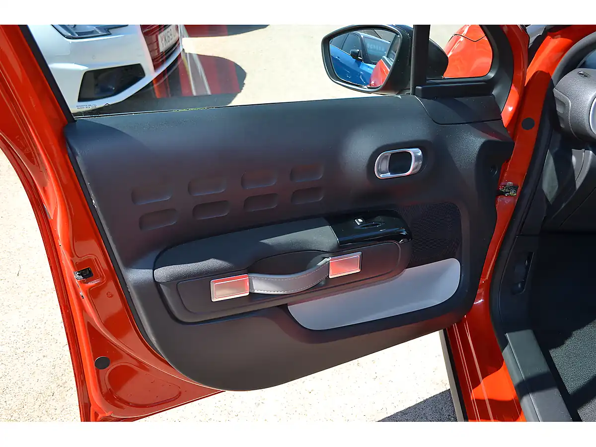 Used 2017 Citroen C3 Feel Orange - Interior and Exterior details 8
