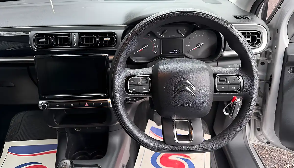 Used 2017 Citroen C3 Feel Silver - Interior and Exterior details 13