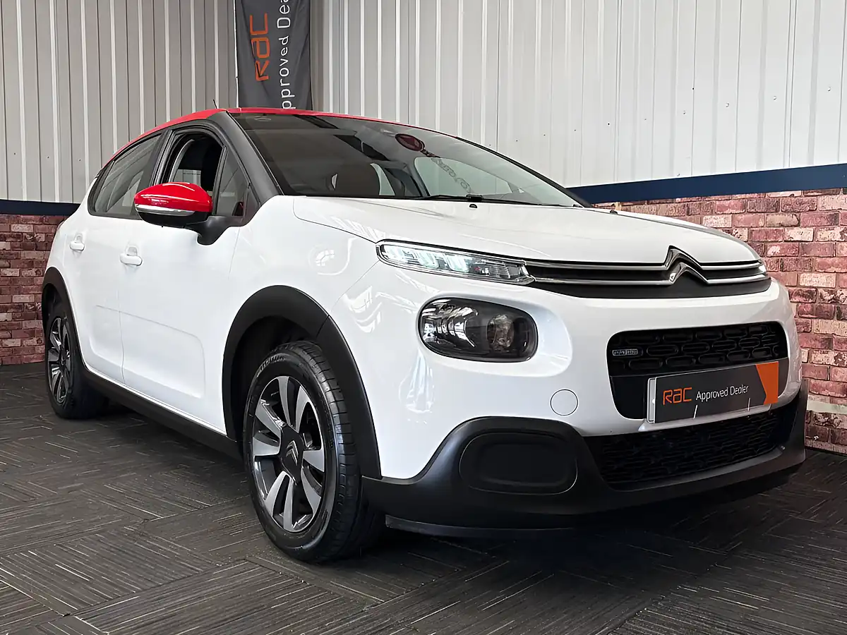 Used 2017 Citroen C3 Feel White - Interior and Exterior details 4
