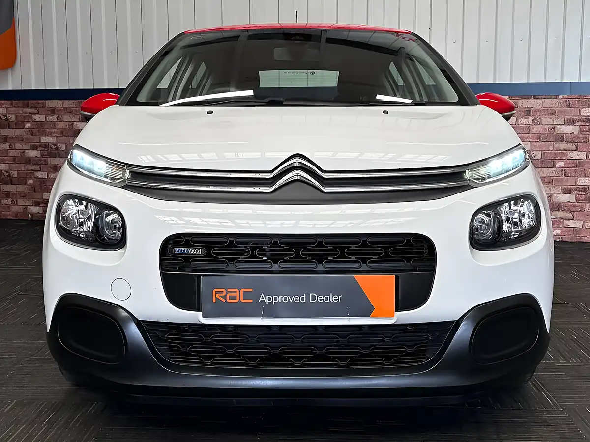 Used 2017 Citroen C3 Feel White - Interior and Exterior details 6