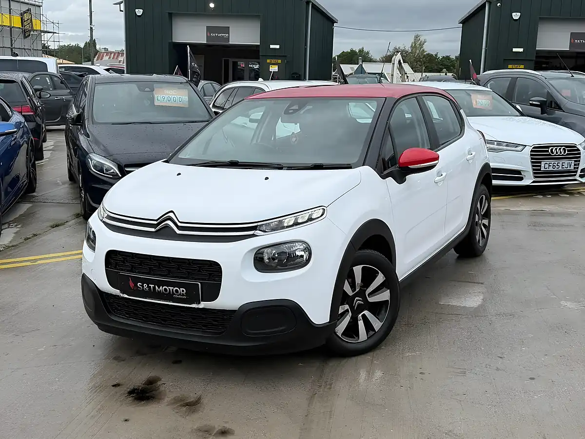 Used 2017 Citroen C3 Feel White - Interior and Exterior details 6
