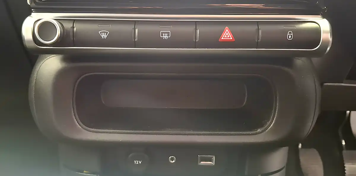 Used 2017 Citroen C3 Flair Black - Interior and Exterior details 13