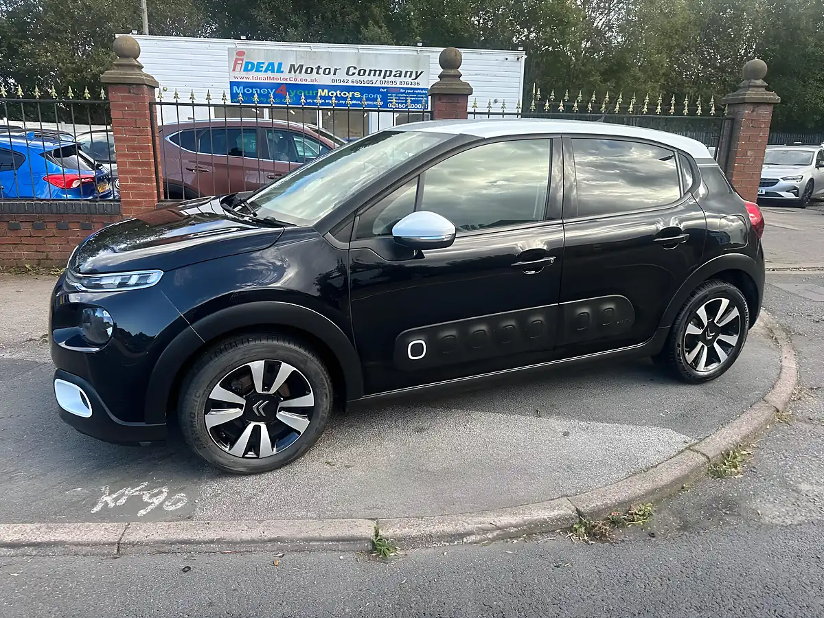 Used 2017 Citroen C3 Flair Black - Interior and Exterior details 10