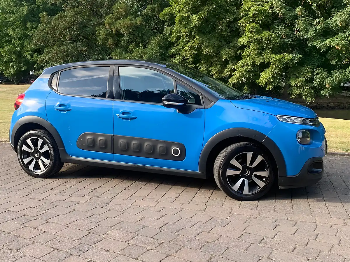 Used 2017 Citroen C3 Flair Blue - Interior and Exterior details 6