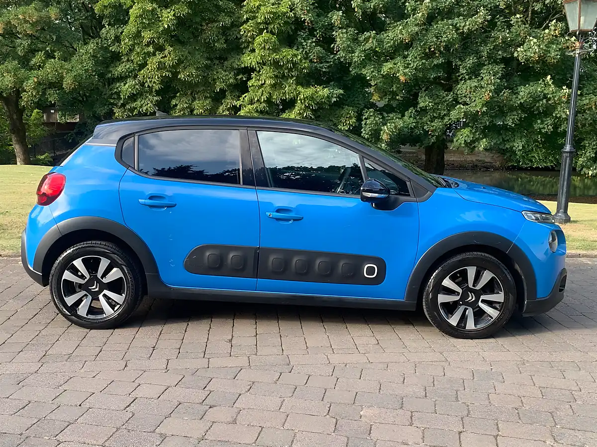 Used 2017 Citroen C3 Flair Blue - Interior and Exterior details 9
