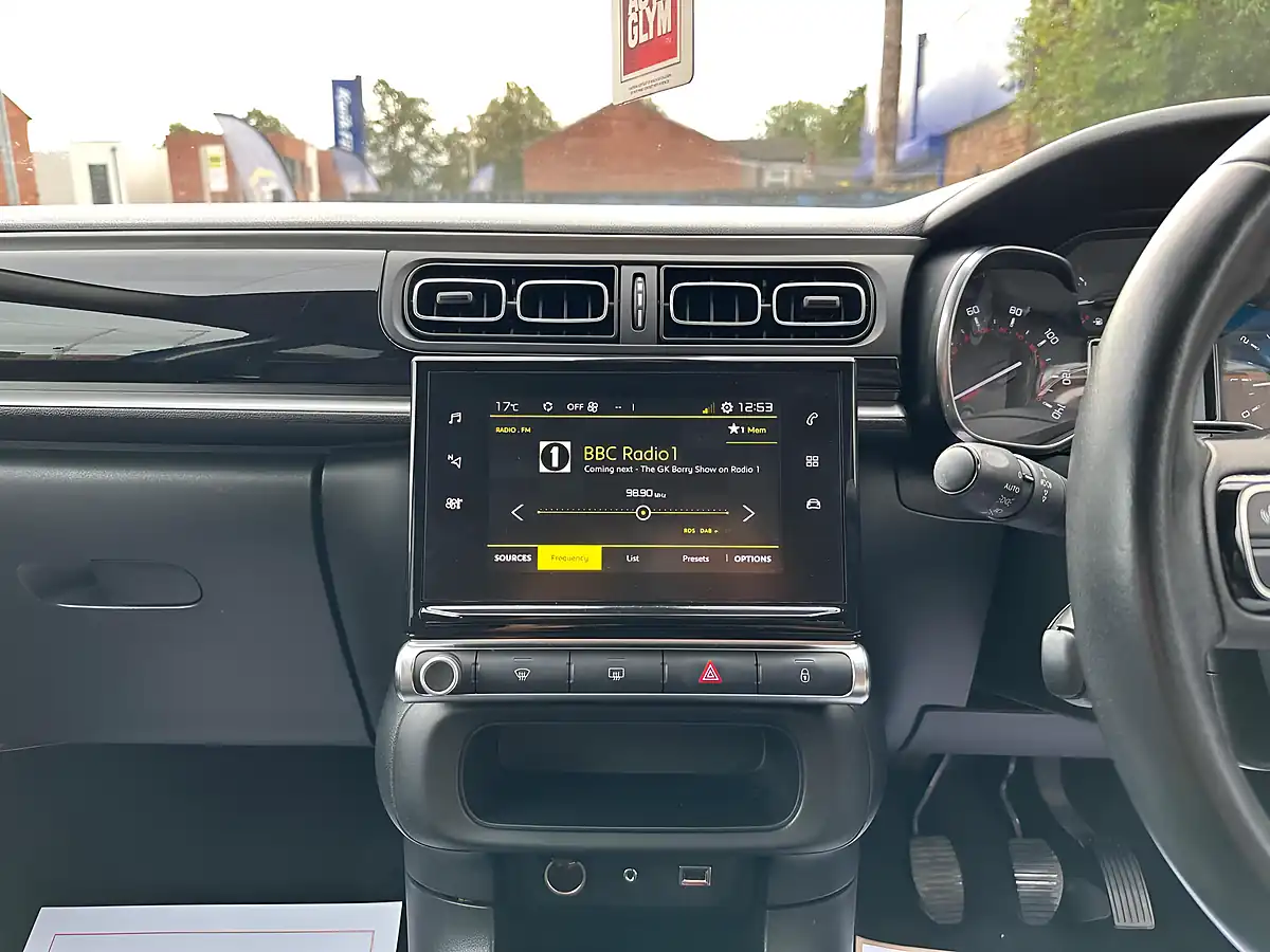 Used 2017 Citroen C3 Flair Blue - Interior and Exterior details 15