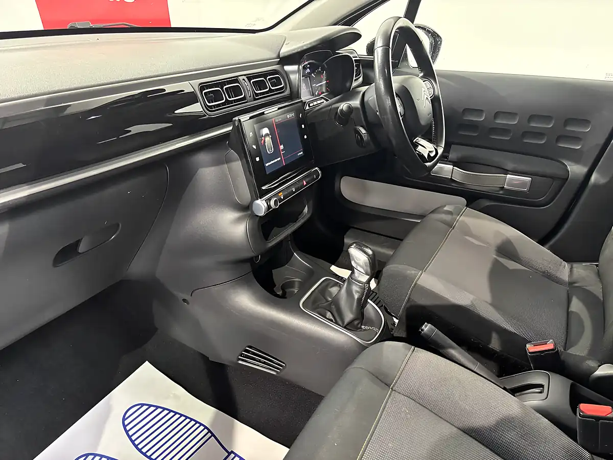 Used 2017 Citroen C3 Flair Polar White - Interior and Exterior details 12