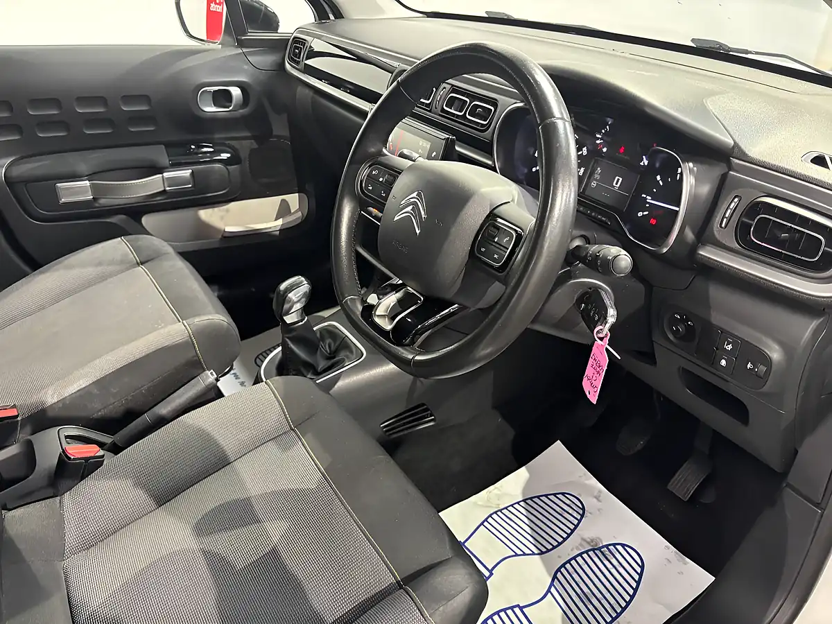 Used 2017 Citroen C3 Flair Polar White - Interior and Exterior details 13