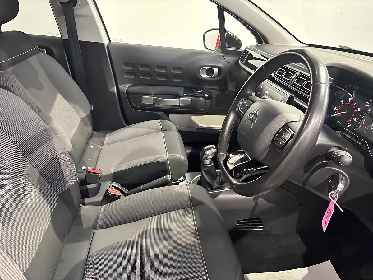 Used 2017 Citroen C3 Flair Polar White - Interior and Exterior details 14