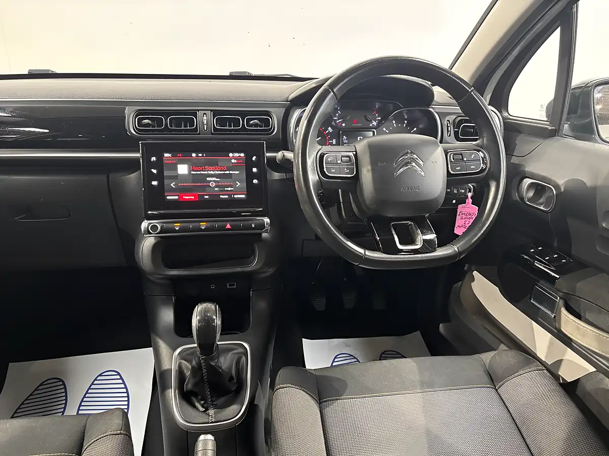 Used 2017 Citroen C3 Flair Polar White - Interior and Exterior details 17