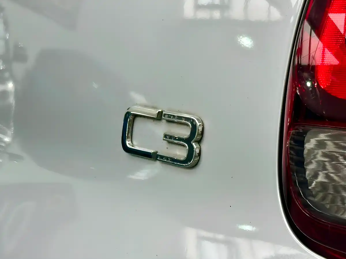 Used 2017 Citroen C3 Flair Silver - Interior and Exterior details 13